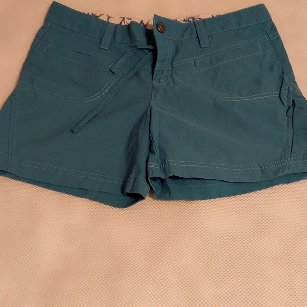 Trekkie Athleta blue shorts